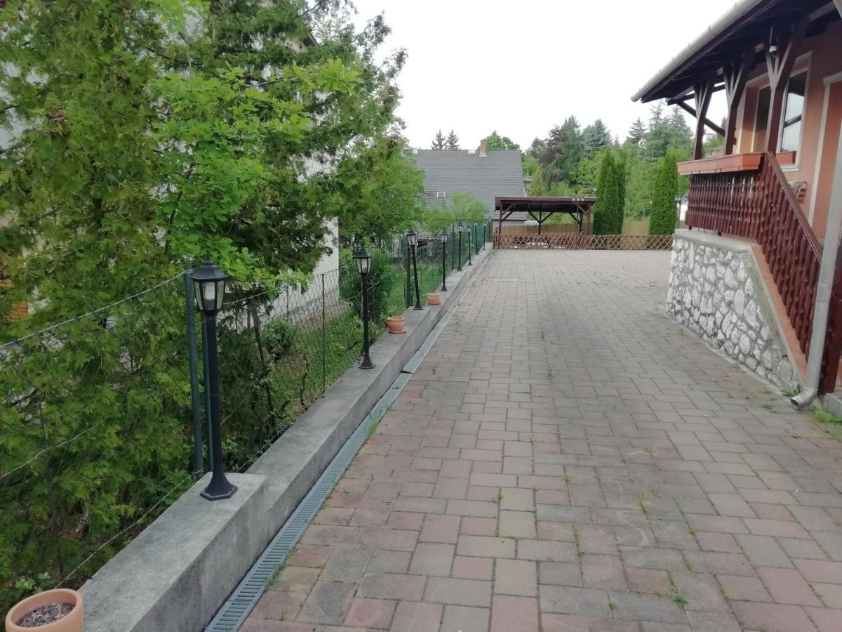 Asta La Vista Vendeghaz Hotel Miskolc Exterior photo